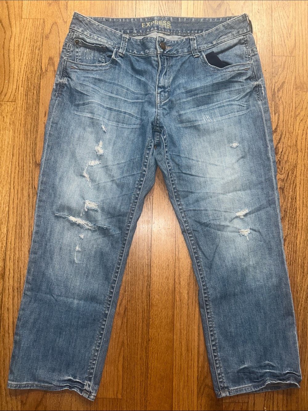 Express Vintage Straight Distressed Cropped Light Blue Jeans size 10